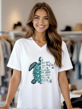 NWOT BRIGHT WHITE POLY BLEND V-NECK SEA TURTLE "INTO THE OCEAN" T-SHIRT MEDIUM